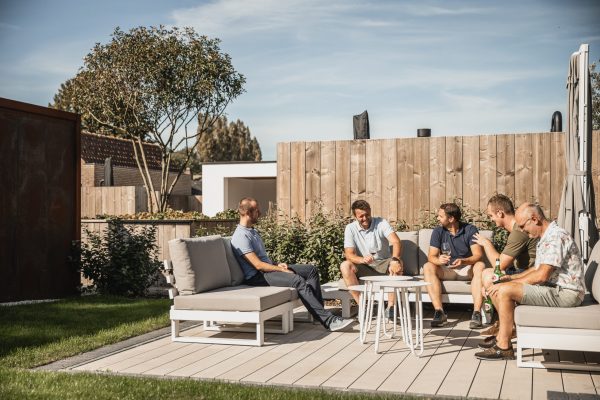 Holiday home with wellness garden and barbecue